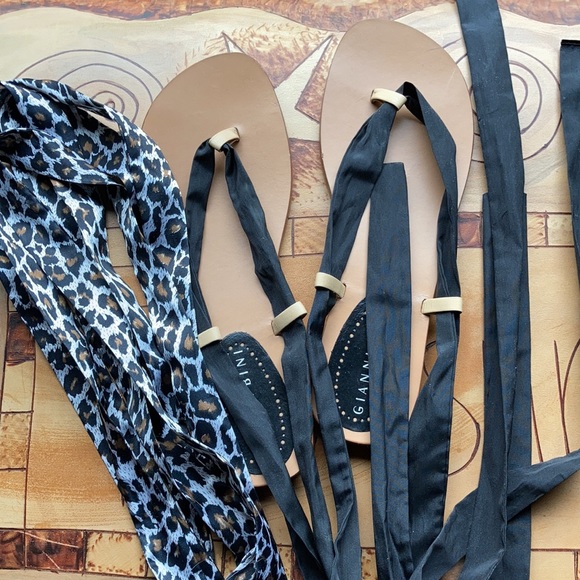 Gianni Bini Sandals - size 10 - Picture 5 of 5